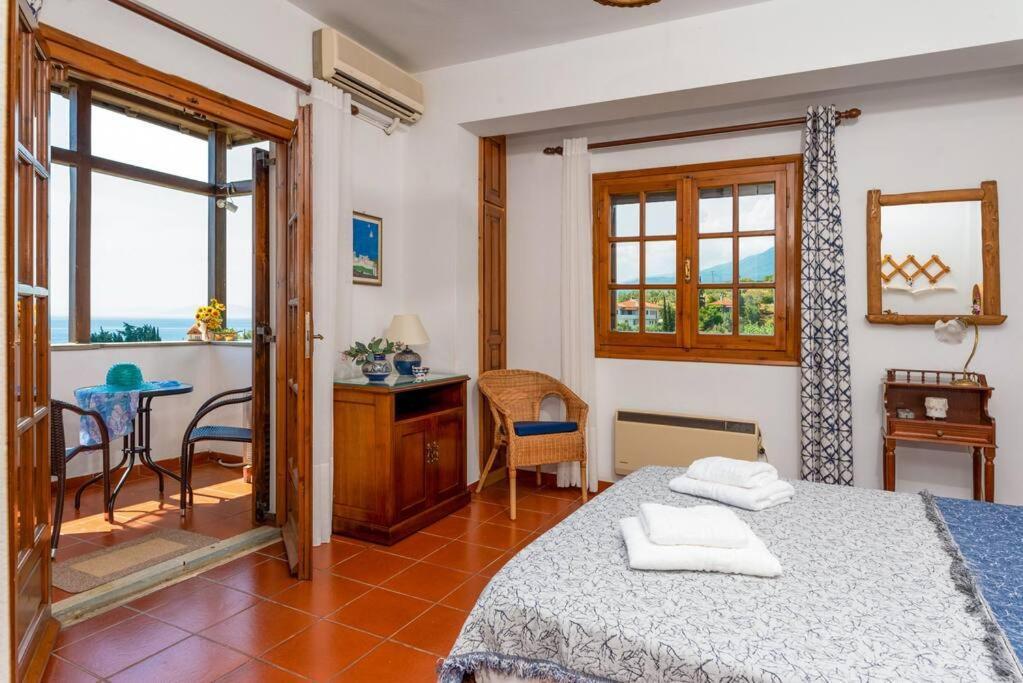 Seaside House With View Over Pagasitikos Afissos Exterior foto